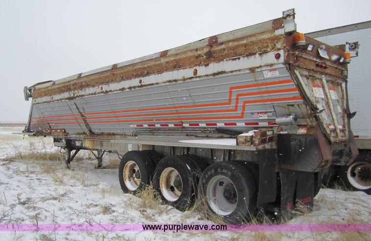 image for item 2985 2000 Flowboy CB4000 42' trailer