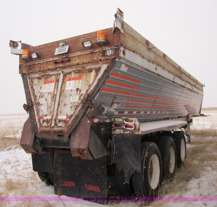 image for item 2985 2000 Flowboy CB4000 42' trailer