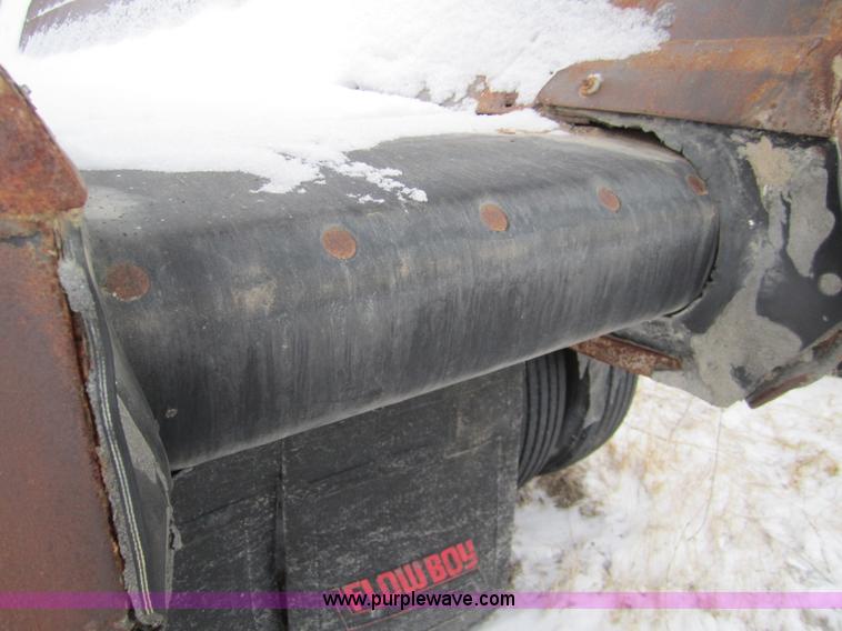 image for item 2985 2000 Flowboy CB4000 42' trailer