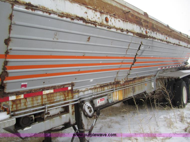 image for item 2985 2000 Flowboy CB4000 42' trailer