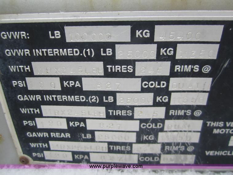 image for item 2985 2000 Flowboy CB4000 42' trailer