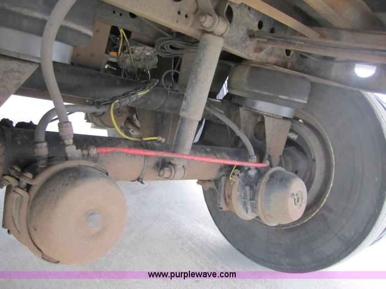 image for item 3770 2002 Wabash 53' reefer van trailer