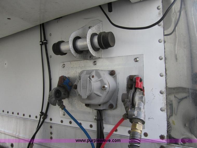 image for item 3770 2002 Wabash 53' reefer van trailer