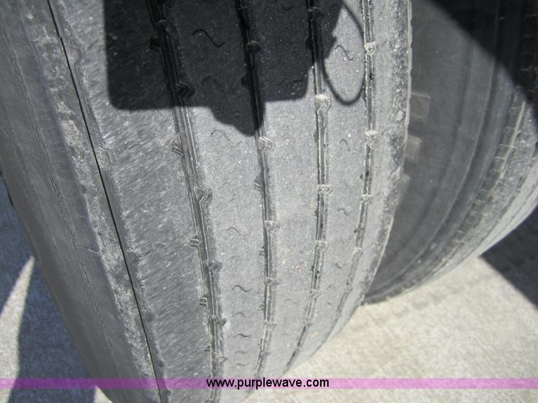 image for item 3771 2002 Wabash 53' reefer van trailer