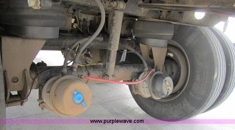 image for item 3771 2002 Wabash 53' reefer van trailer