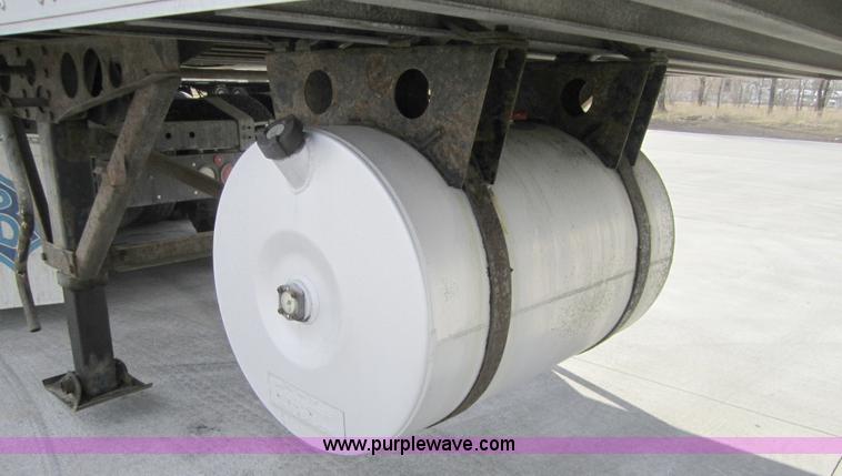 image for item 3772 2002 Wabash 53' reefer van trailer