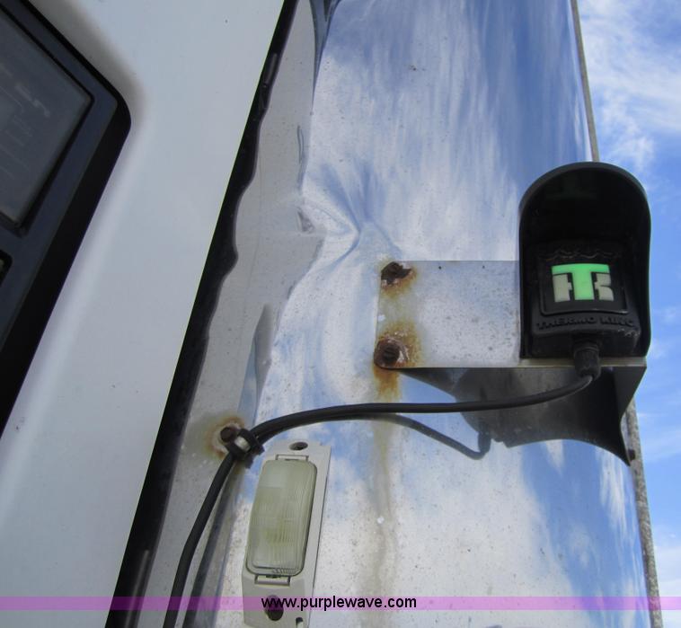 image for item 3773 2002 Wabash 53' reefer van trailer