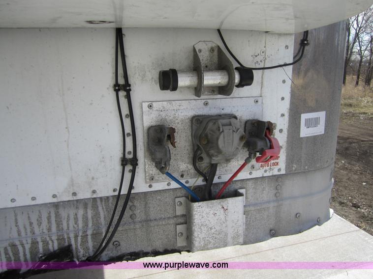 image for item 3774 2002 Wabash 53' reefer van trailer