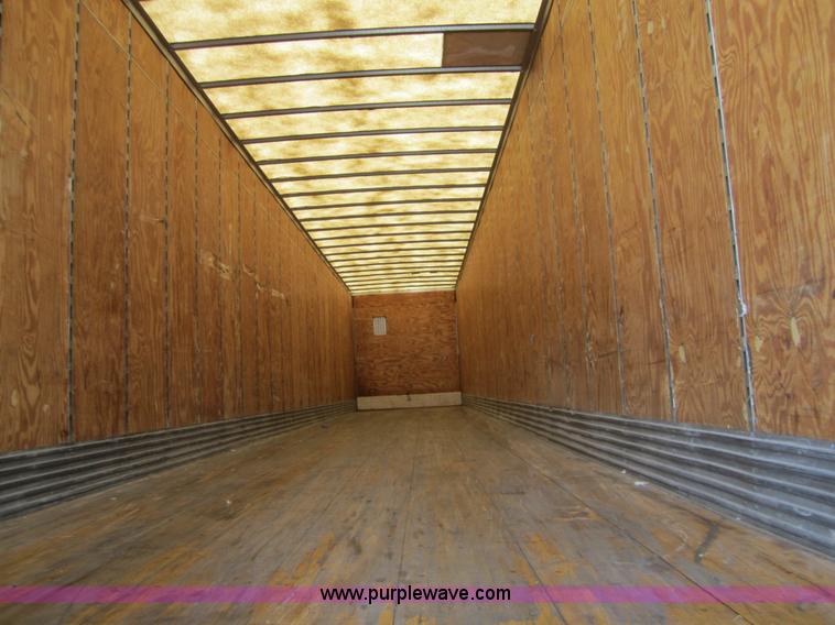 image for item 3776 2001 Great Dane 53' dry van trailer