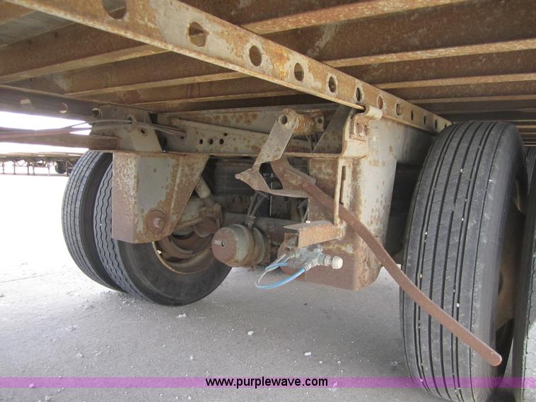 image for item 3780 1999 Great Dane 53' dry van trailer