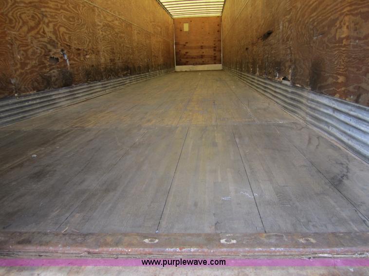 image for item 3780 1999 Great Dane 53' dry van trailer