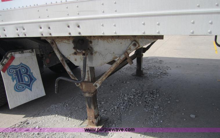 image for item 3780 1999 Great Dane 53' dry van trailer