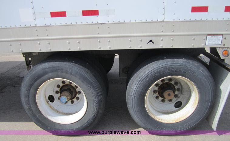 image for item 3781 2001 Great Dane 53' dry van trailer