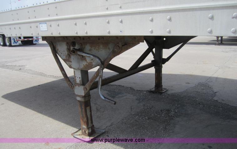 image for item 3781 2001 Great Dane 53' dry van trailer