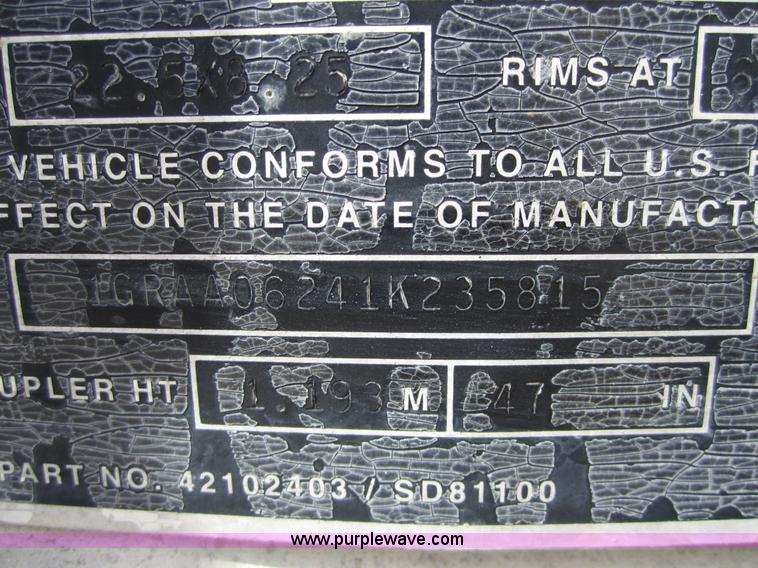 image for item 3781 2001 Great Dane 53' dry van trailer