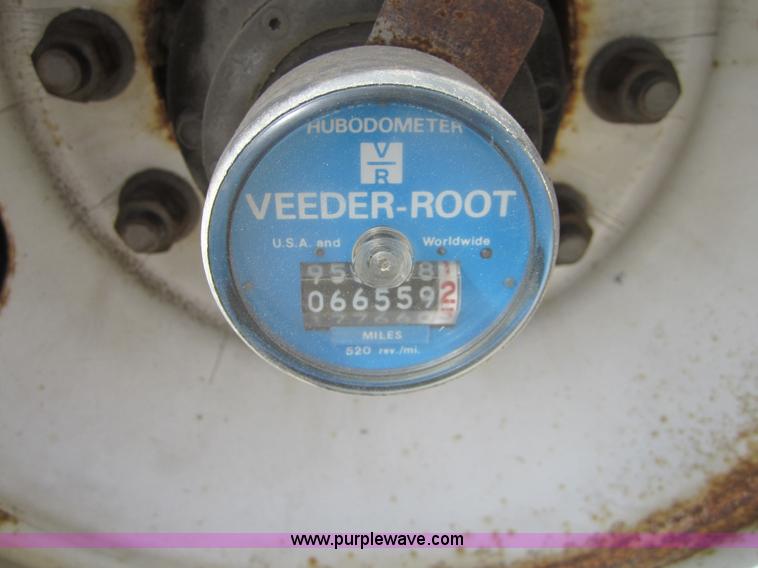 image for item 3782 1999 Great Dane 53' dry van trailer