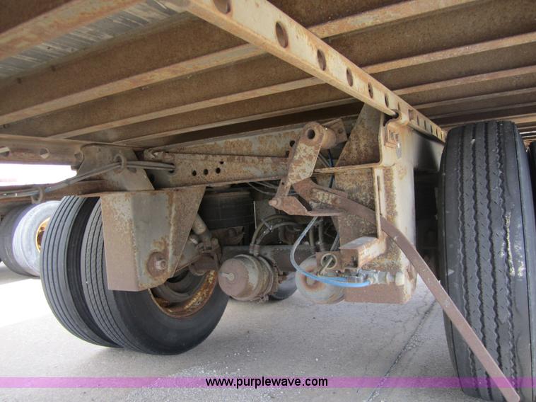 image for item 3782 1999 Great Dane 53' dry van trailer