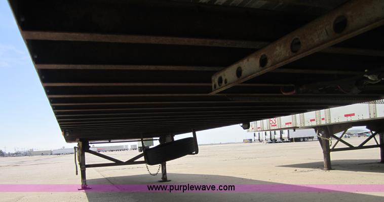 image for item 3782 1999 Great Dane 53' dry van trailer