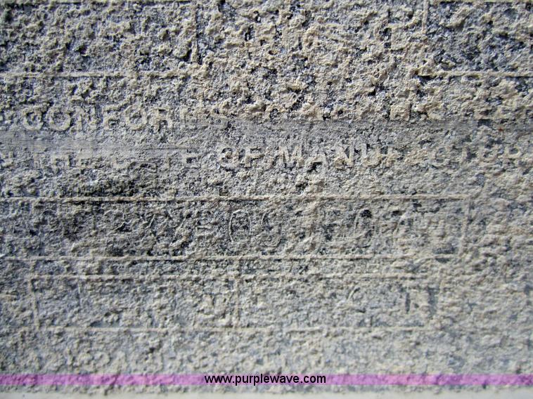 image for item 3782 1999 Great Dane 53' dry van trailer