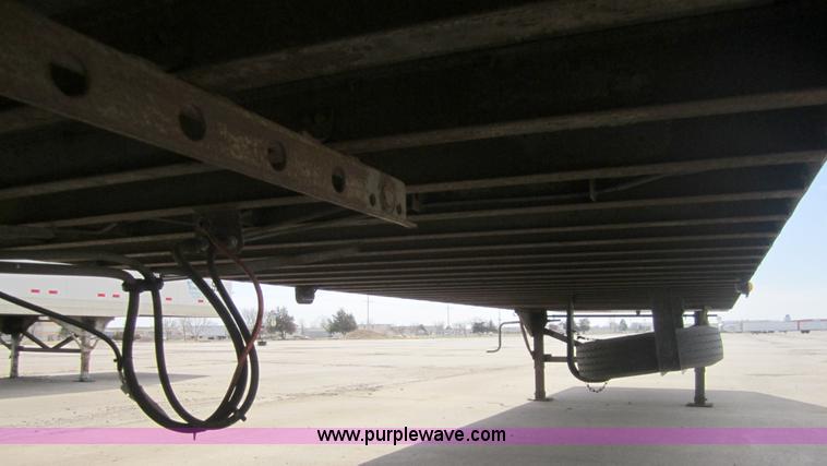 image for item 3783 2001 Great Dane 53' dry van trailer