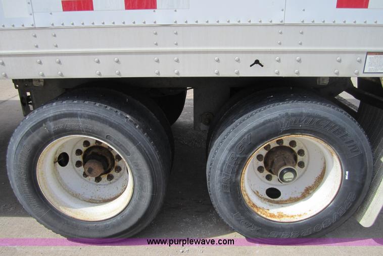 image for item 3784 2001 Great Dane 53' dry van trailer