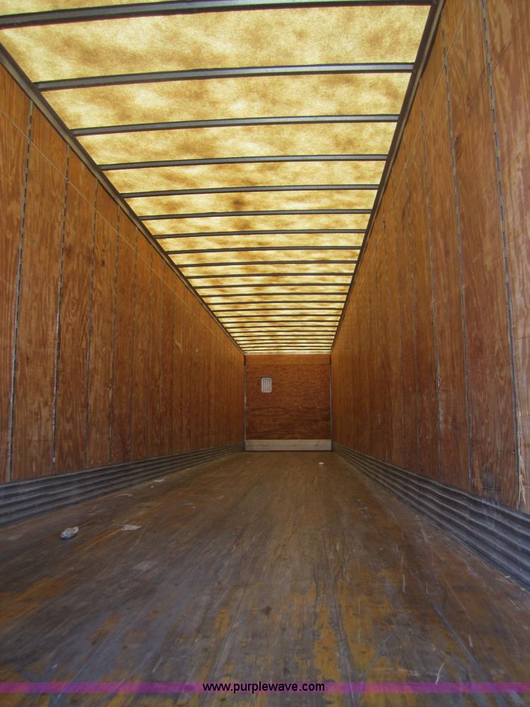 image for item 3784 2001 Great Dane 53' dry van trailer