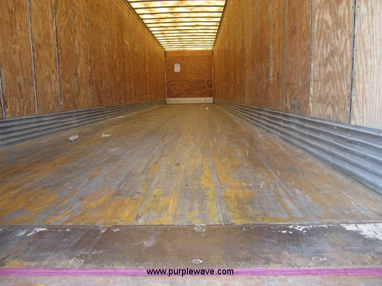 image for item 3784 2001 Great Dane 53' dry van trailer