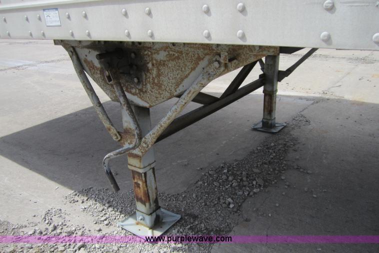 image for item 3784 2001 Great Dane 53' dry van trailer