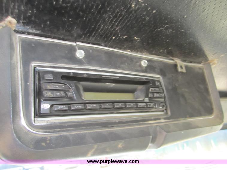 image for item 3810 1987 Ford LN9000 flatbed truck