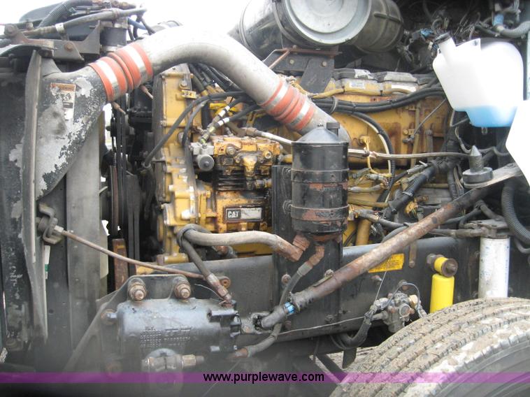 image for item 4442 1999 Kenworth T800 semi truck