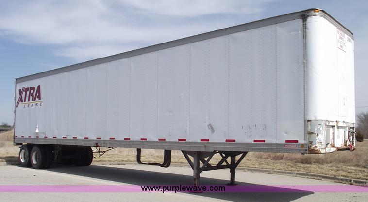 image for item 5585 1986 Fruehauf 48' semi trailer