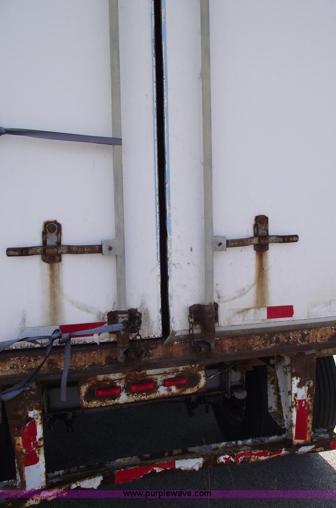 image for item 5585 1986 Fruehauf 48' semi trailer