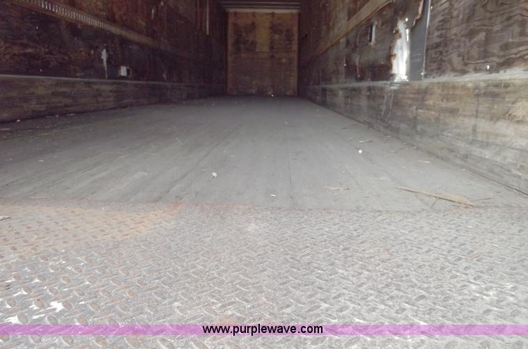 image for item 5585 1986 Fruehauf 48' semi trailer