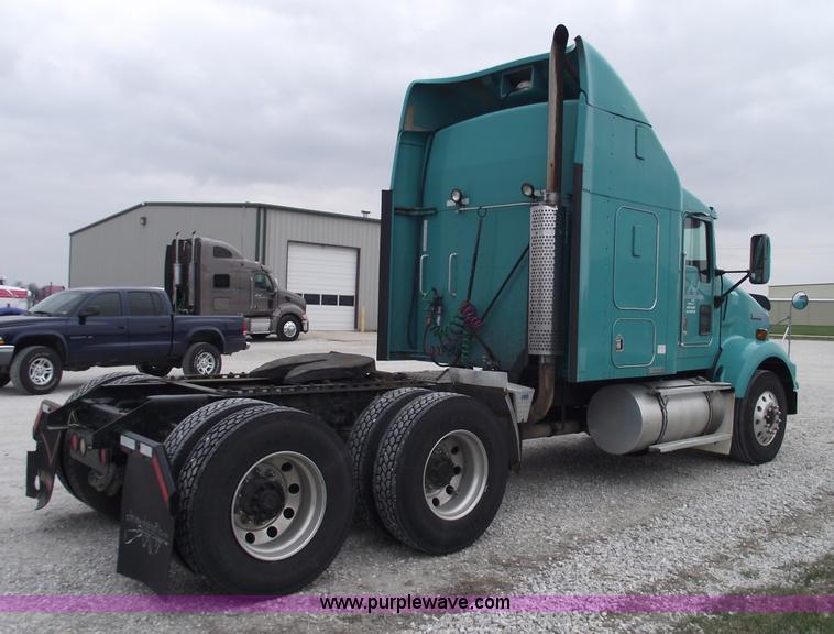 image for item 5755 1999 Kenworth T800 semi truck