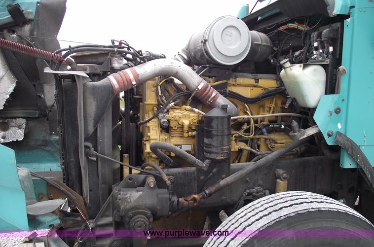 image for item 5755 1999 Kenworth T800 semi truck