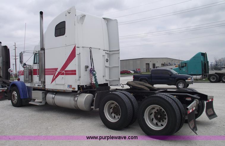 image for item 5756 2000 Freightliner FL132 Classic XL semi truck