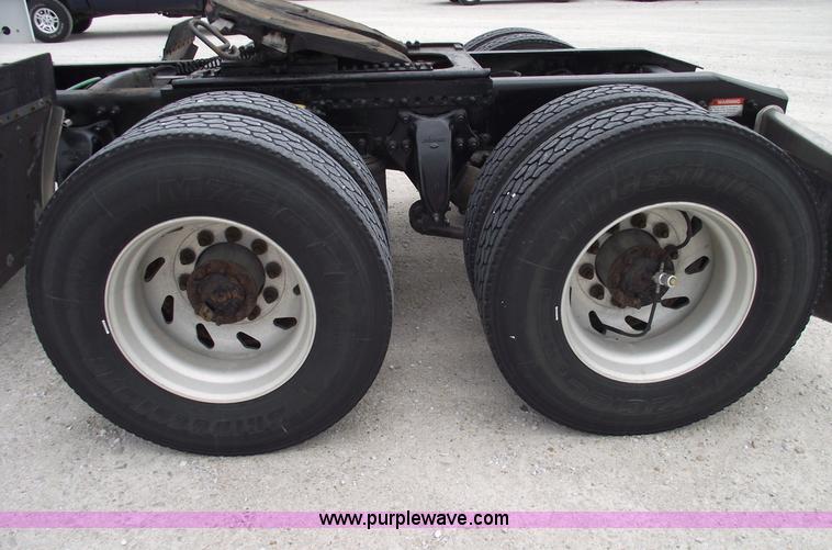 image for item 5756 2000 Freightliner FL132 Classic XL semi truck