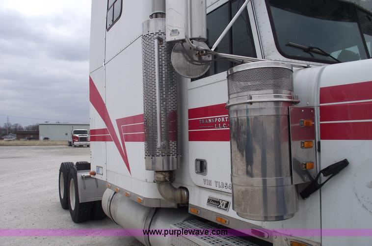 image for item 5756 2000 Freightliner FL132 Classic XL semi truck