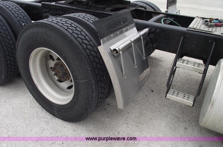 image for item 5756 2000 Freightliner FL132 Classic XL semi truck