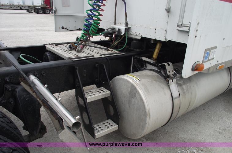 image for item 5756 2000 Freightliner FL132 Classic XL semi truck