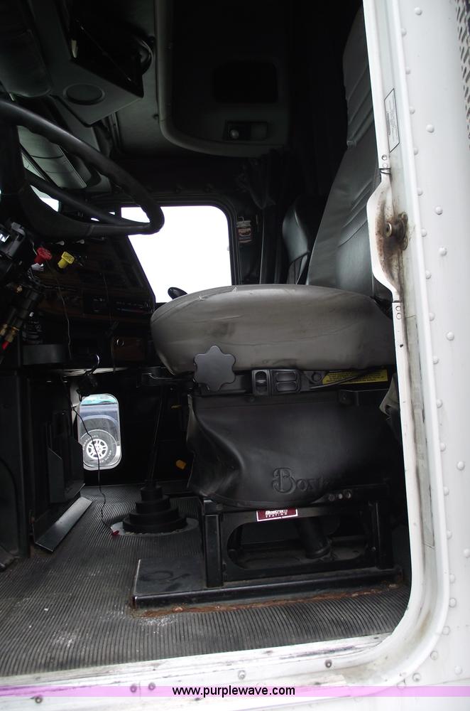 image for item 5756 2000 Freightliner FL132 Classic XL semi truck