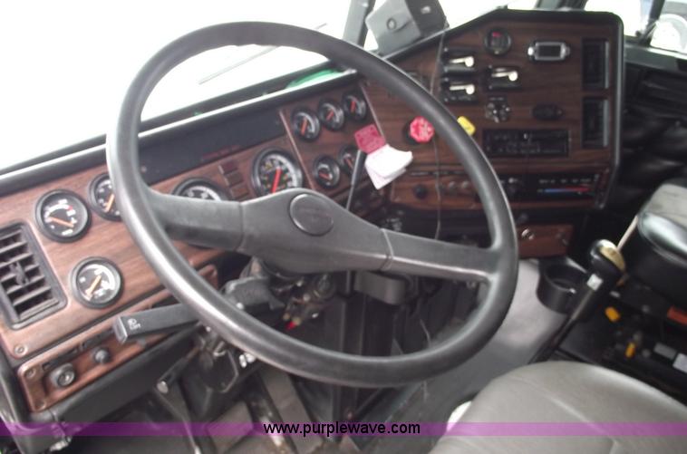 image for item 5756 2000 Freightliner FL132 Classic XL semi truck