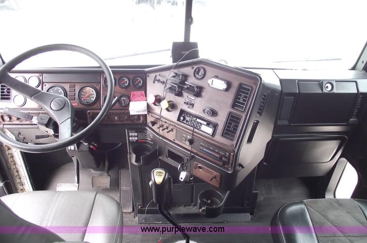 image for item 5756 2000 Freightliner FL132 Classic XL semi truck