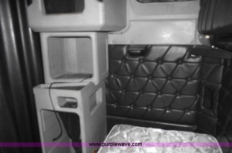 image for item 5756 2000 Freightliner FL132 Classic XL semi truck