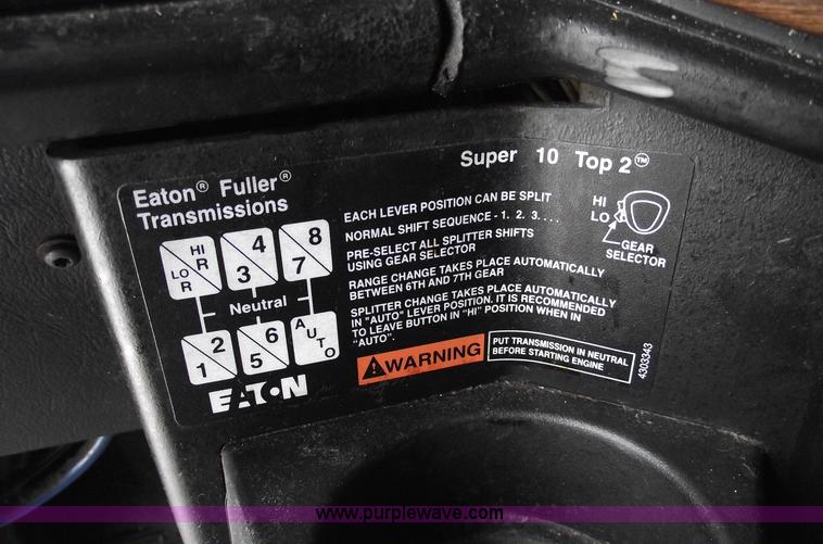 image for item 5756 2000 Freightliner FL132 Classic XL semi truck