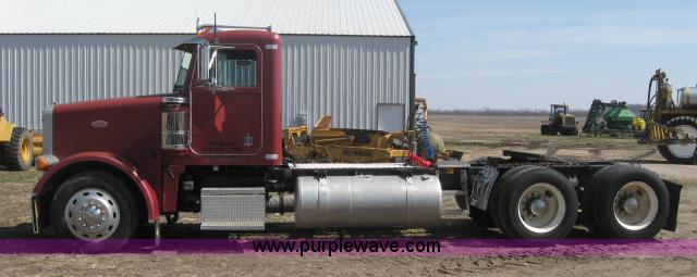 image for item 5944 1995 Peterbilt 378 semi truck