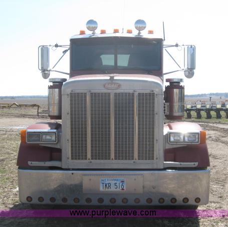 image for item 5944 1995 Peterbilt 378 semi truck