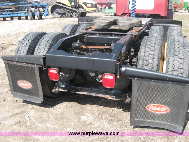 image for item 5944 1995 Peterbilt 378 semi truck