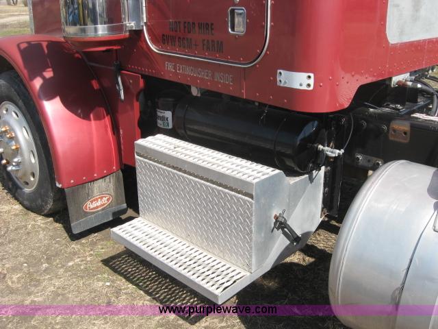 image for item 5944 1995 Peterbilt 378 semi truck