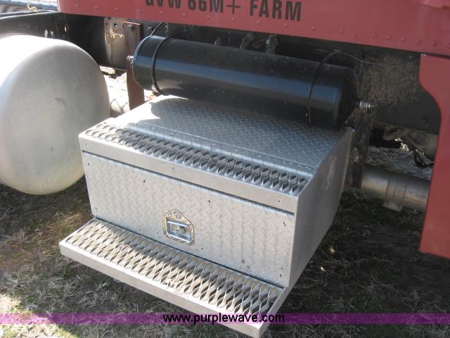 image for item 5944 1995 Peterbilt 378 semi truck